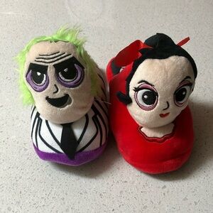Beetlejuice Plush Slippers Lydia Deetz It's Show Time! Woman’s size‎ 7-8